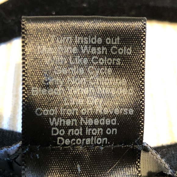 Kandy Kiss 💋 Plus Size Burnout Top with Cross - Picture 3 of 8